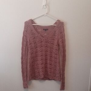 American Eagle Outfitters V-Neck Sweater in Soft Pink, Size Small